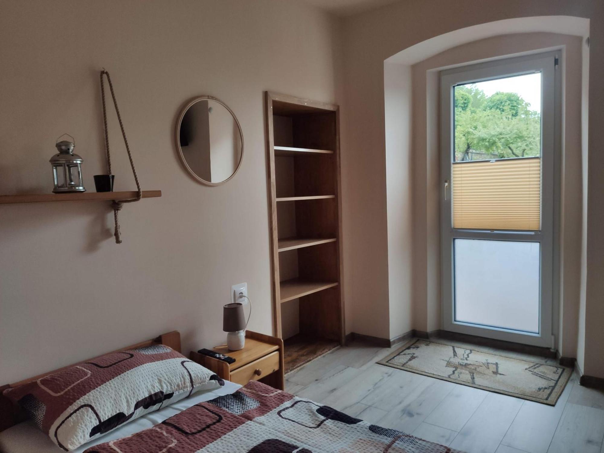 Apartamenty I Pokoje Goscinne "Wacus" Srebrna Góra Dış mekan fotoğraf