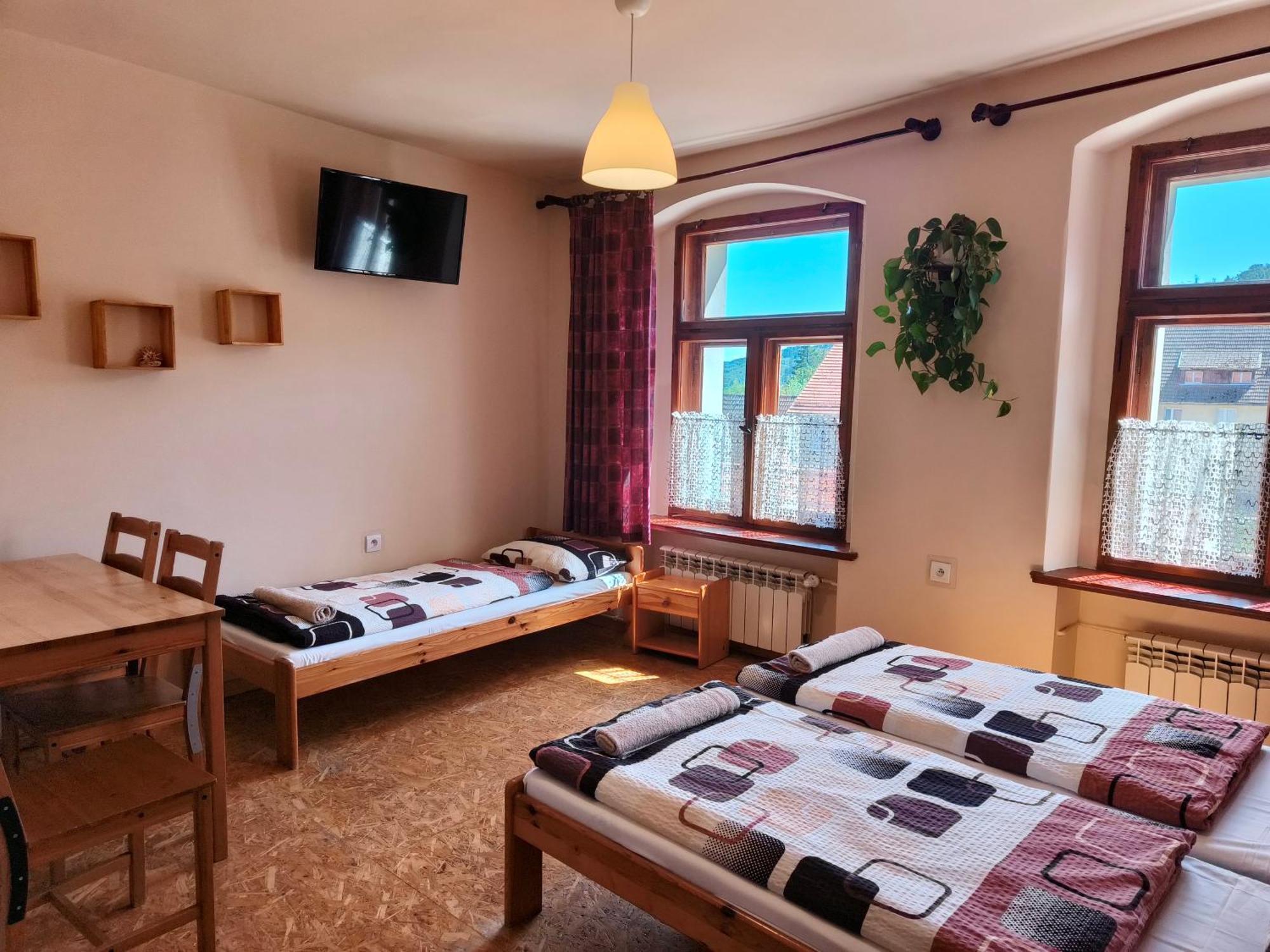 Apartamenty I Pokoje Goscinne "Wacus" Srebrna Góra Dış mekan fotoğraf